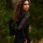 VESTIDO DE ENCAJE MANGA CAMPANA